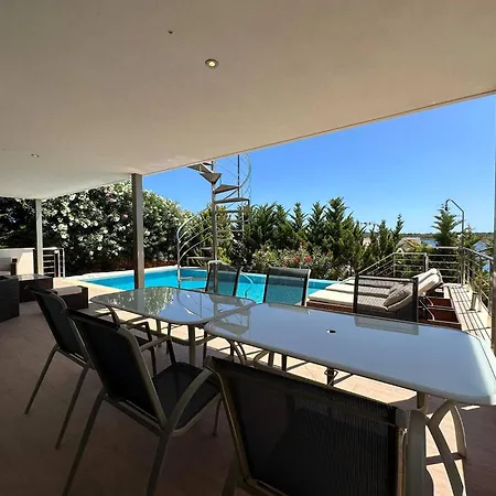 Casa Bella By Som Menorca Vila *